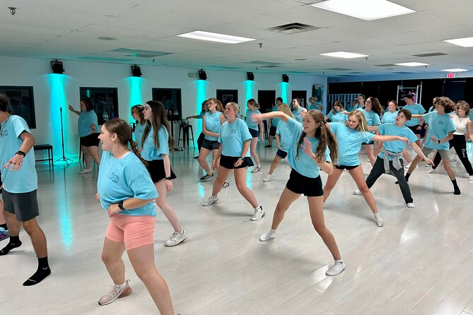 Beginner's Line Dancing Class with Instructor in Nashville - Honky Tonk Confidence: What You Can Do with the Moves Later