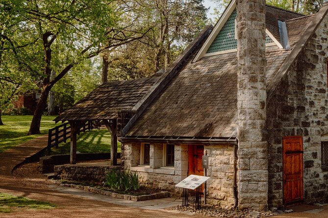 Belle Meade Guided Mansion Tour with Complimentary Wine Tasting - Complimentary Wine Tasting at Belle Meade Winery (21+)