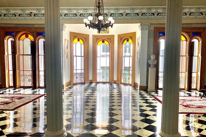 Belmont Mansion General Admission Ticket in Nashville - The rose garden and Belmont University campus walk
