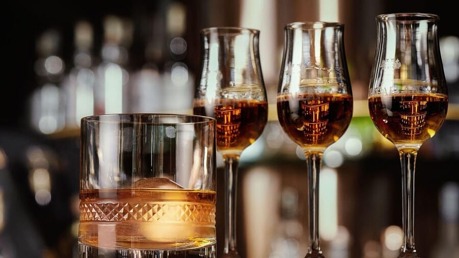 Bootleg & Barrels: A Tennessee Whiskey Tasting Experience - Dress code and what to bring: small rules, big comfort payoff