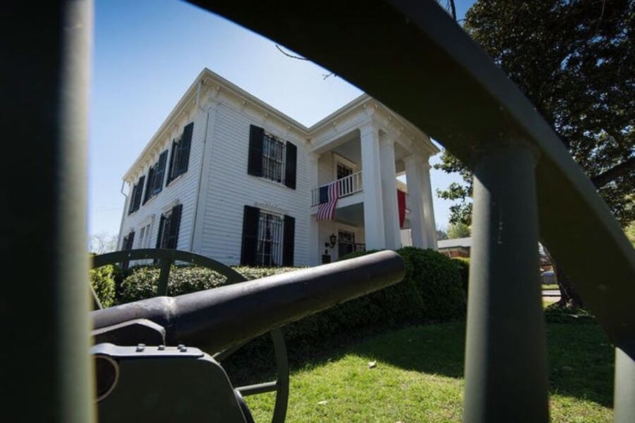Civil War History Tour – The Battle of Franklin, Tennessee - Lotz House: Damage, Detail, and the Story in the Small Stuff