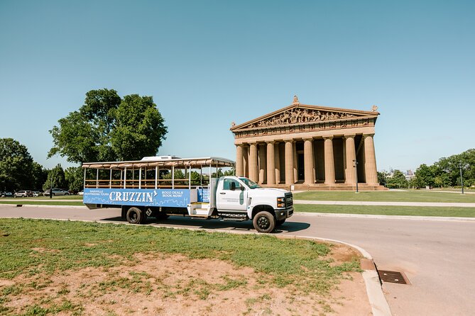 Cruzzin' Nashville Narrated Sightseeing Tour by Open-Air Vehicle - The 747 Bar Block Party Add-On (And How to Use It)