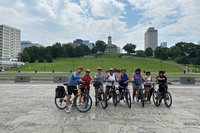 East Nashville Neighborhood E-bike Tour - Lockeland Springs Park: porches, murals, and a neighborhood that feels lived-in