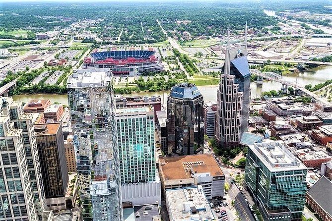 Helicopter Tour of Downtown Nashville - Getting to the helicopter: where to start and how check-in feels