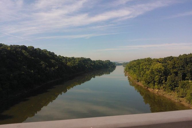 Kayak Rental in Downtown Nashville with Shuttle - Quick hits before you hit the water