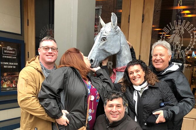 Legends of Music City Guided Historical Walking Tour - Printer’s Alley: alleys, murals, and the backstage feel