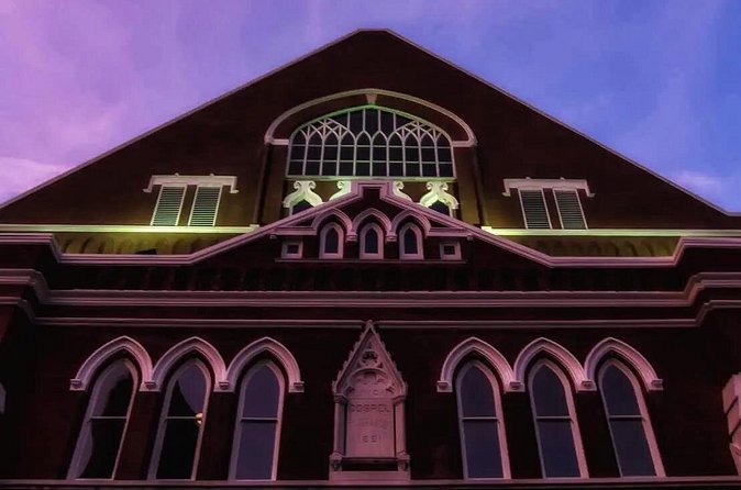 "Murder in Music City" Night-Time Ghost Walking Tour of Nashville - Stop 5: SunTrust Building, the Maxwell House Hotel, and the final chill