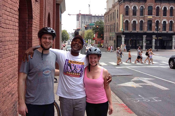 Nashville E-Bike Tour: Explore the Heart of Music City - Meet the Guides: The Difference Between a Ride and a Story