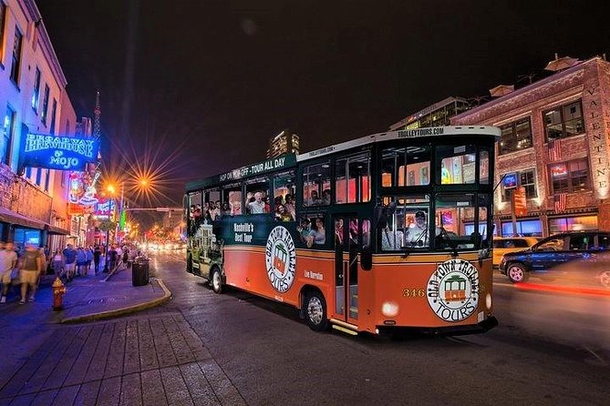 Nashville Evening Trolley Tour - Getting Onboard: Clinton Street Check-In and Night Comfort