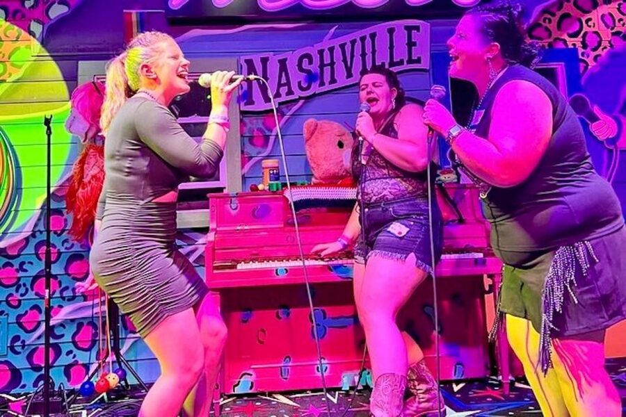 Nashville: Exclusive Entry and Special Offers VIP Bar Crawl - Guides matter: AJ and what a strong host does for you