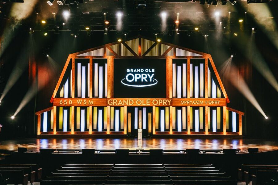 Nashville: Grand Ole Opry Show Ticket - Premium Circle Room Lounge: When It’s Worth It and When It’s Not