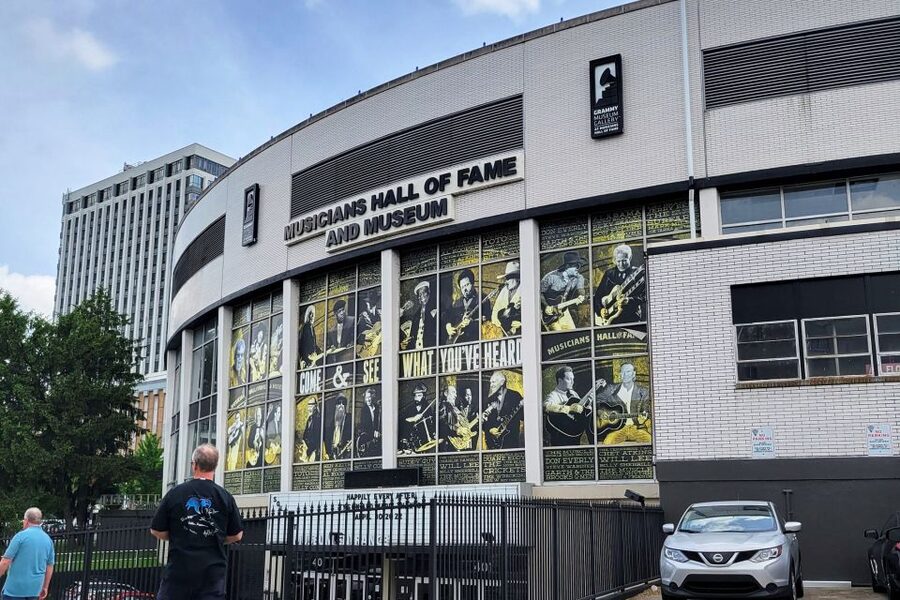 Nashville: Guided City Van Tour - The Gulch and the Titans drive-by: modern energy on top of old stories