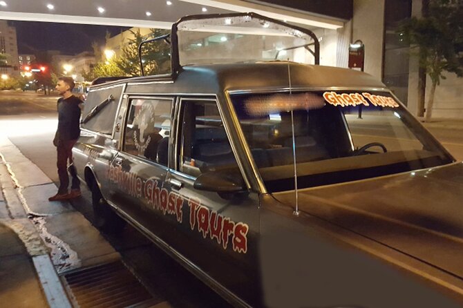 Nashville Haunted Hearse Ghost Tour 1 Hour Shared - 1017 16th Ave S: The Murder on Music Row Location Stop