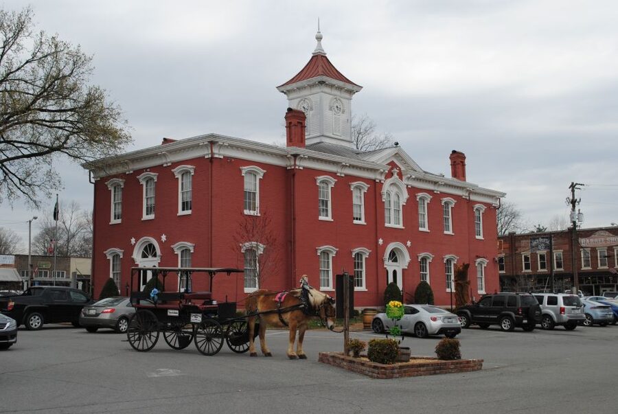 Nashville: Jack Daniel Distillery Day Trip with Tastings - Who this trip is best for