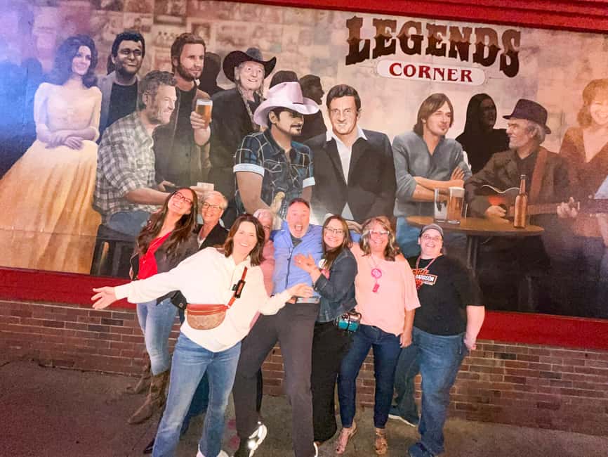 Nashville: Live Music Bar Crawl with Local Artists - Entering Printers Alley the right way: Alley Taps to your first live stop
