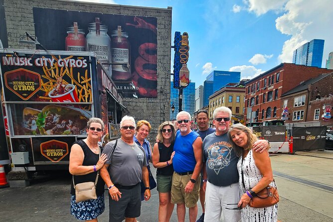 Nashville Live Music Bar Crawl with Local Venues & Drink Specials - Passing Ryman Auditorium: Learn the Story Without the Ticket