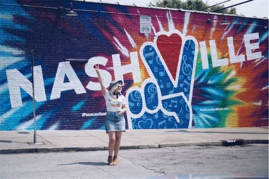 Nashville: Murals and Mimosas Tour - 10+ Mural Photo Stops and the Posing Coach