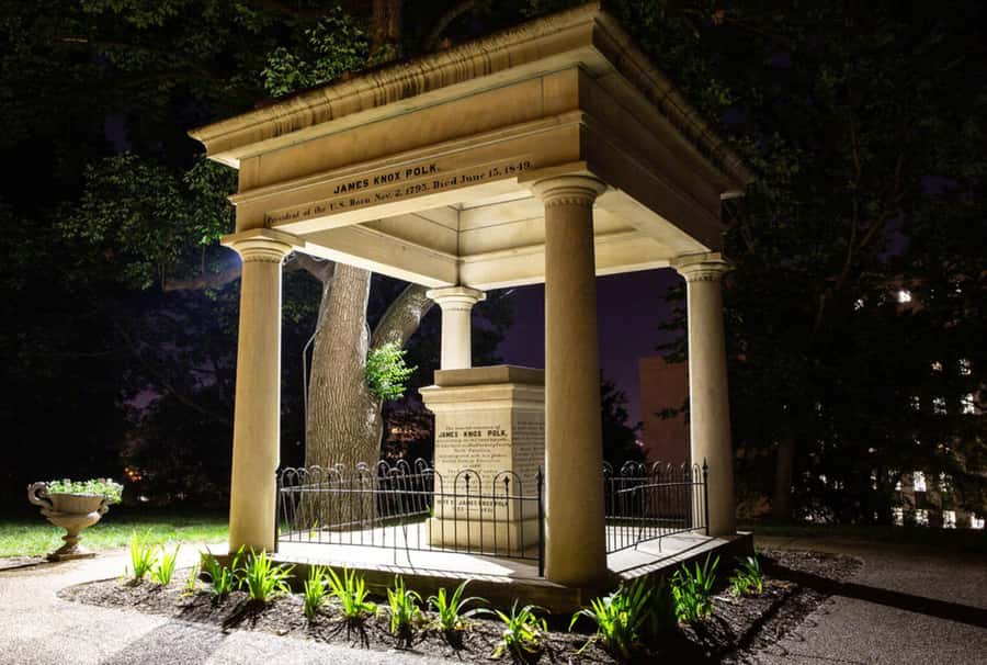 Nashville: Music City Ghosts & Hauntings Guided Walking Tour - The Hank Williams Sr. Ghost Connection (And Why It’s So Memorable)