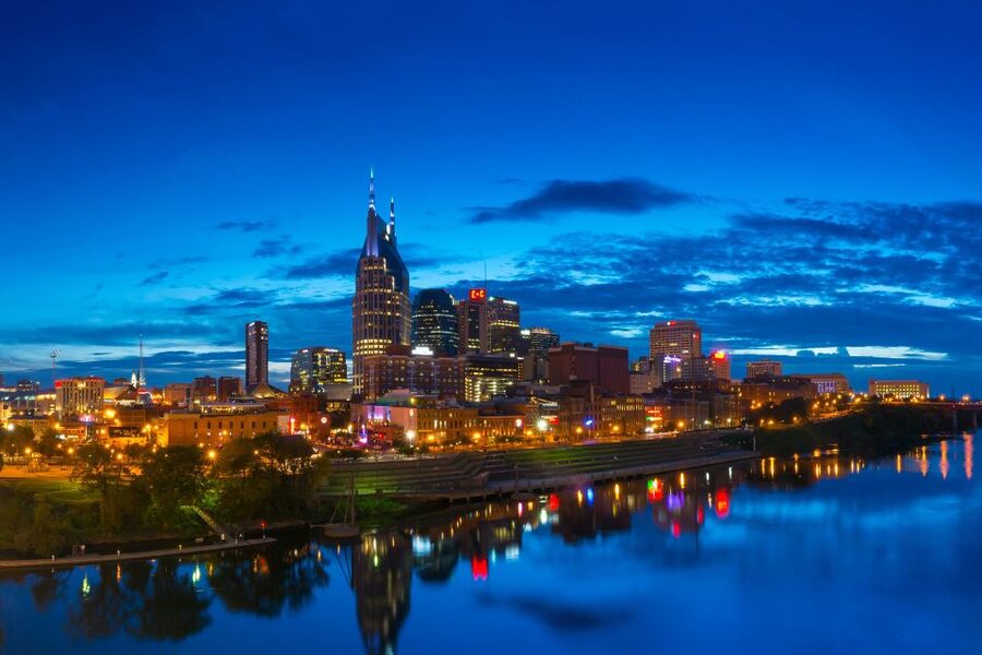 Nashville: Music City Nighttime Trolley Tour - Parthenon and Tennessee State Capitol Lit Up: The Night-Photo Payoff