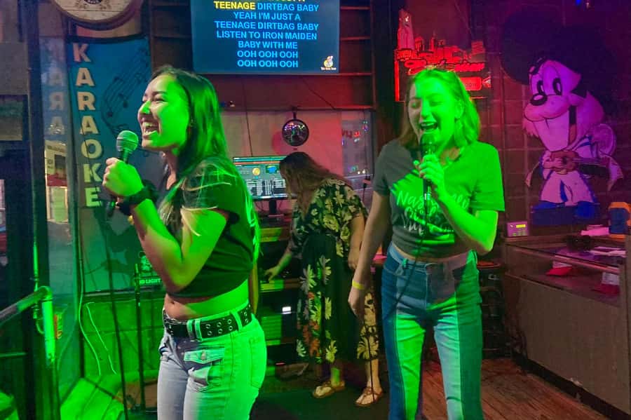 Nashville: Music City Pub Crawl - The Streets That Make Nashville Nightlife Work: Printers Alley and 2nd Ave. N.