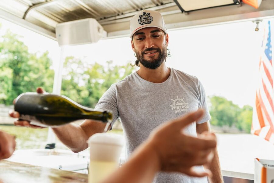 Nashville: Pontoon Party Cruise with a Captain - The onboard bar: what you can buy and how to budget for it