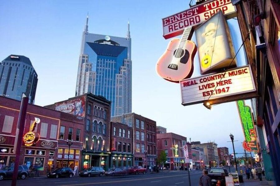 Nashville: Private City Tour with Local Singer-Songwriter - Music Row and The Gulch: where the music business feels close-up
