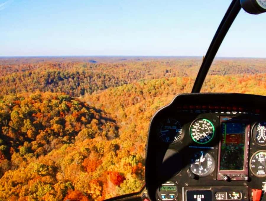 Nashville: River and Nature Tour - Following the Cumberland River from above: fall colors and water lines