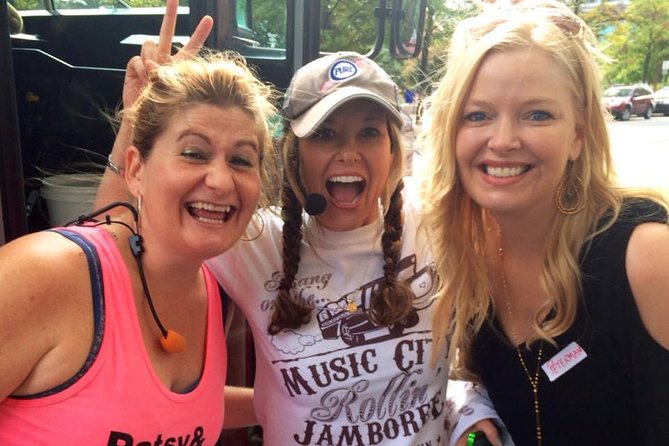 Nashville Rollin Jamboree Comedy & Country Music Sing-Along Tour - Comedy on a moving bus: what the roast-and-sing actually feels like