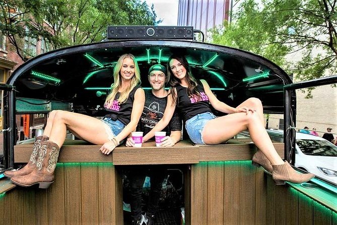 Nashville's Wildest Honky Tonk Public Party Bus (21+) - Timing, Weather, and Group Management: How to Make It Smooth