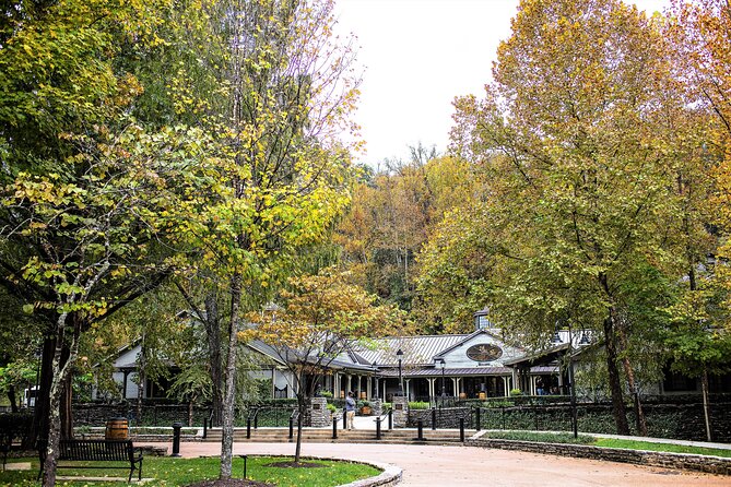 Nashville to Jack Daniel's Distillery Bus Tour + Whiskey Tastings - Value check: is $139.99 a good deal for Nashville?