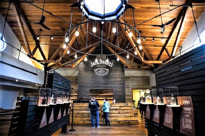 Nashville to Jack Daniel's Distillery Bus Tour + Whiskey Tastings - FAQ
