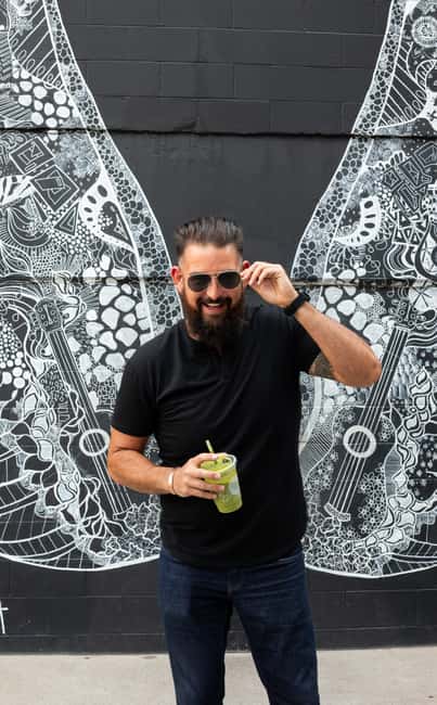 Nashville: Walking Tour and Photoshoot in The Gulch - Practicalities: who this suits best (and who may not love it)
