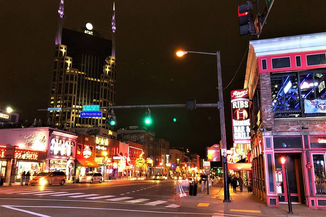 Night Time Trolley Tour of Nashville with Photo Stops - Getting On at Riverfront and What the Timing Feels Like
