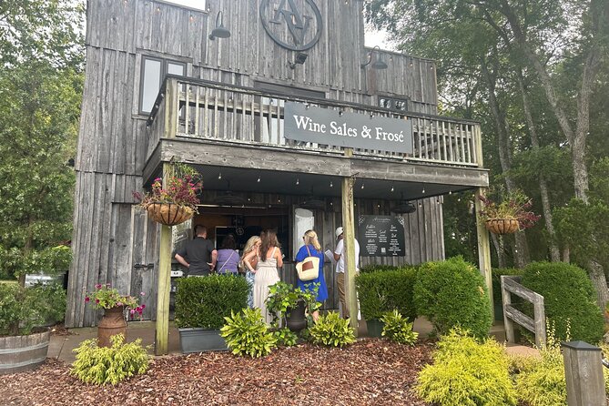 Private Arrington Wine and Franklin Dine Tour from Nashville - Crown Winery in Leiper’s Fork: creekside tastings with a nature pause