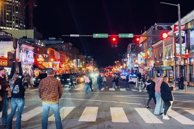 Private Nashville Tour for up to 7 passengers - Price and value: $200 per group can be a sweet spot