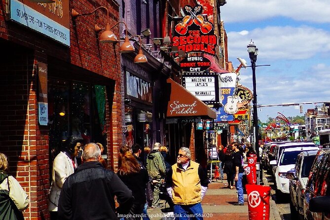 Private Walking Tour with Johnny Cash Museum Admission - Getting Oriented in Nashville: Capitol Mall to the State Capitol