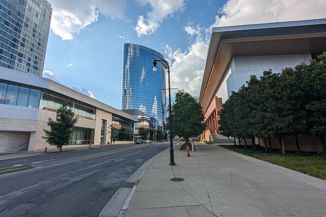 Self Guided Adventure Game Walking Tour - How the phone-guided Nashville story really works
