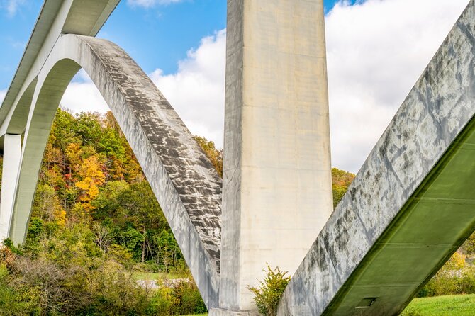 Self-Guided Audio Driving Tour in Natchez Trace Parkway - Price and value: $16.99 for up to 8 people