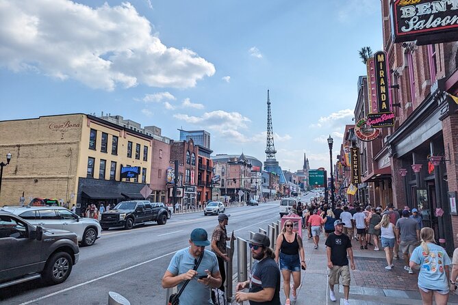 Self Guided Scavenger Hunt Walking Tour - Time Window and Real-World Pacing (8:00 AM to 8:00 PM)