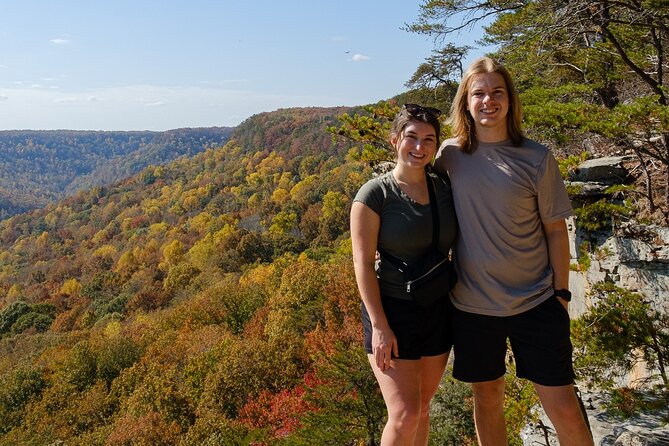 Tennessee Fall Colors Hiking Tour - Great Stone Door: the fall-color overlook that sets the tone