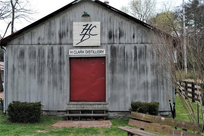 Tennessee Whiskey Experience: Bus Tour with 11+ Whiskey Tastings - The tastings aren’t just sips: you get time to ask and compare