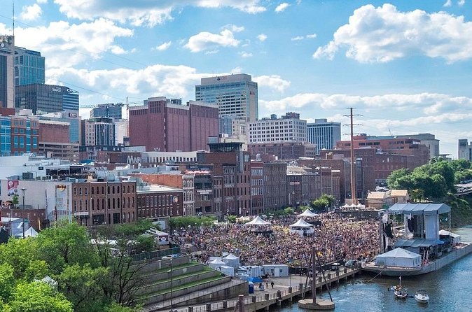 The Heart of Downtown Nashville: A Self-Guided Audio Tour - Schermerhorn to the Music City Walk of Fame: stories that reward slow looking